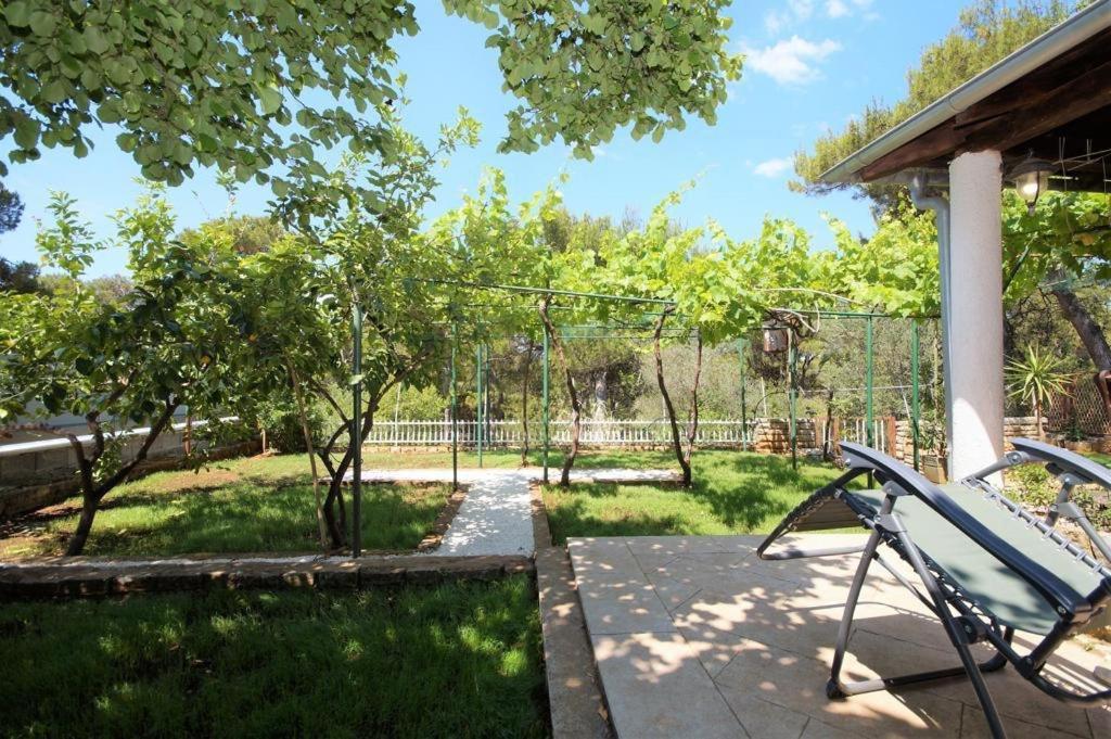 Apartment Deni Pula Exterior photo